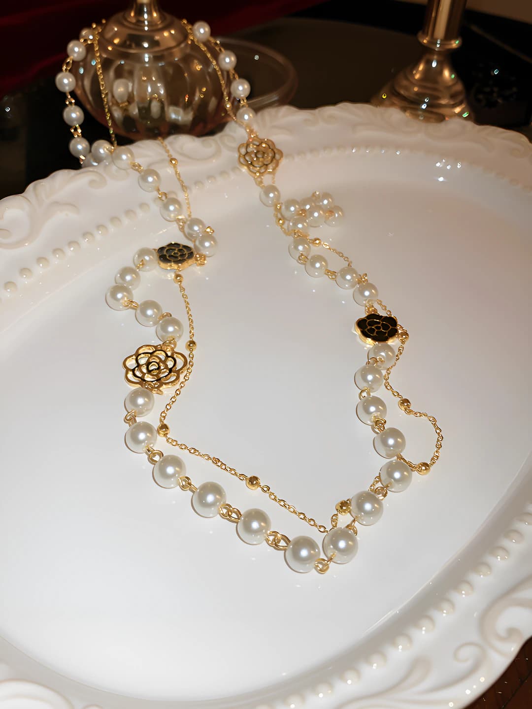 26# Necklace - White