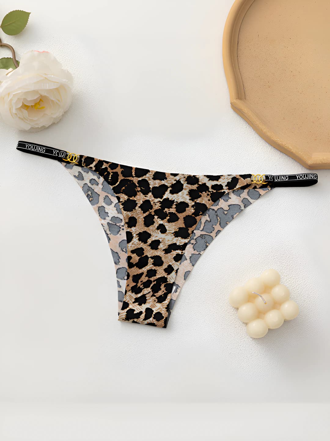 038# Sariq leopard