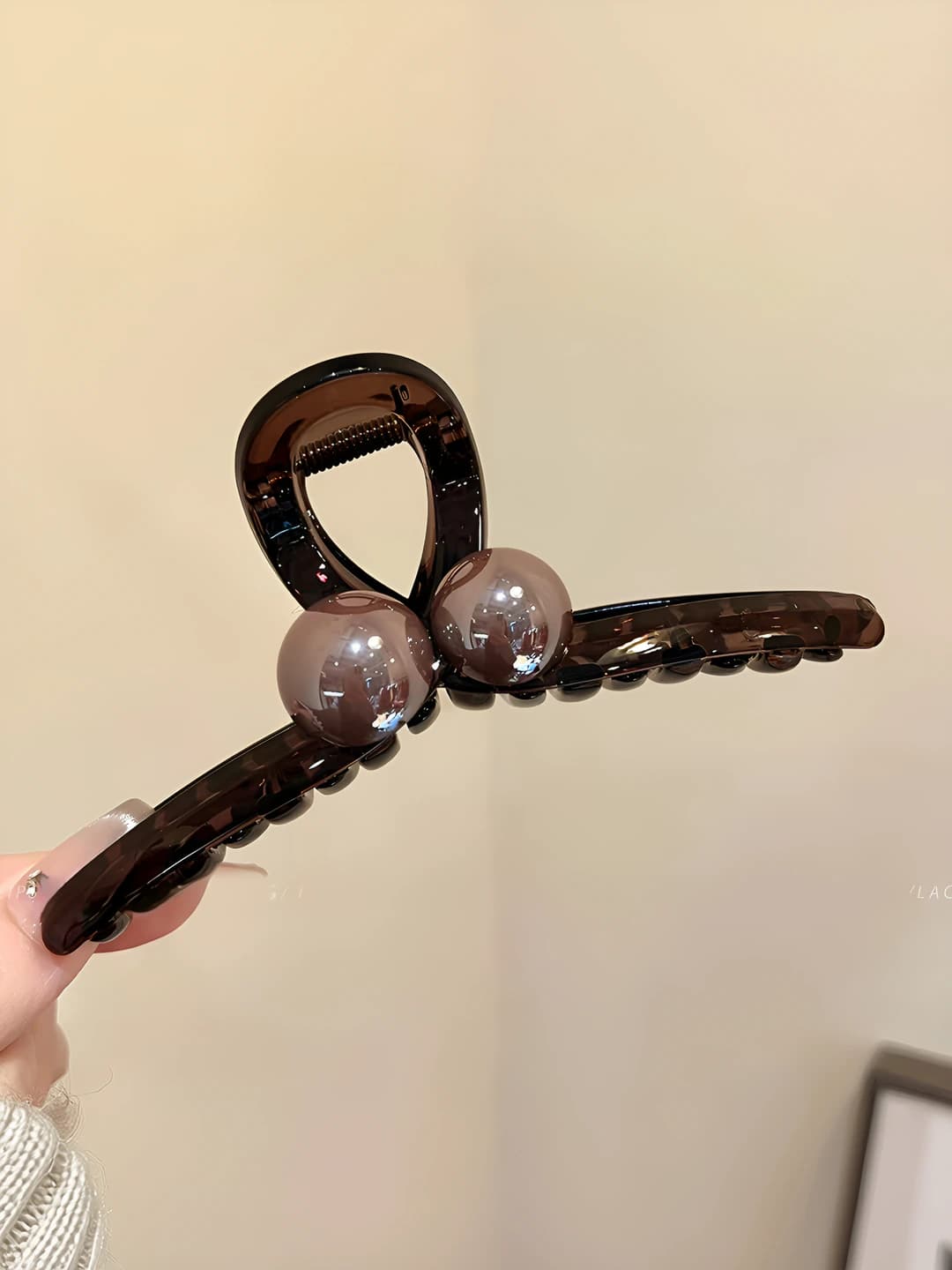21# Coffee, two pearls, chocolate red-brown, 13 cm