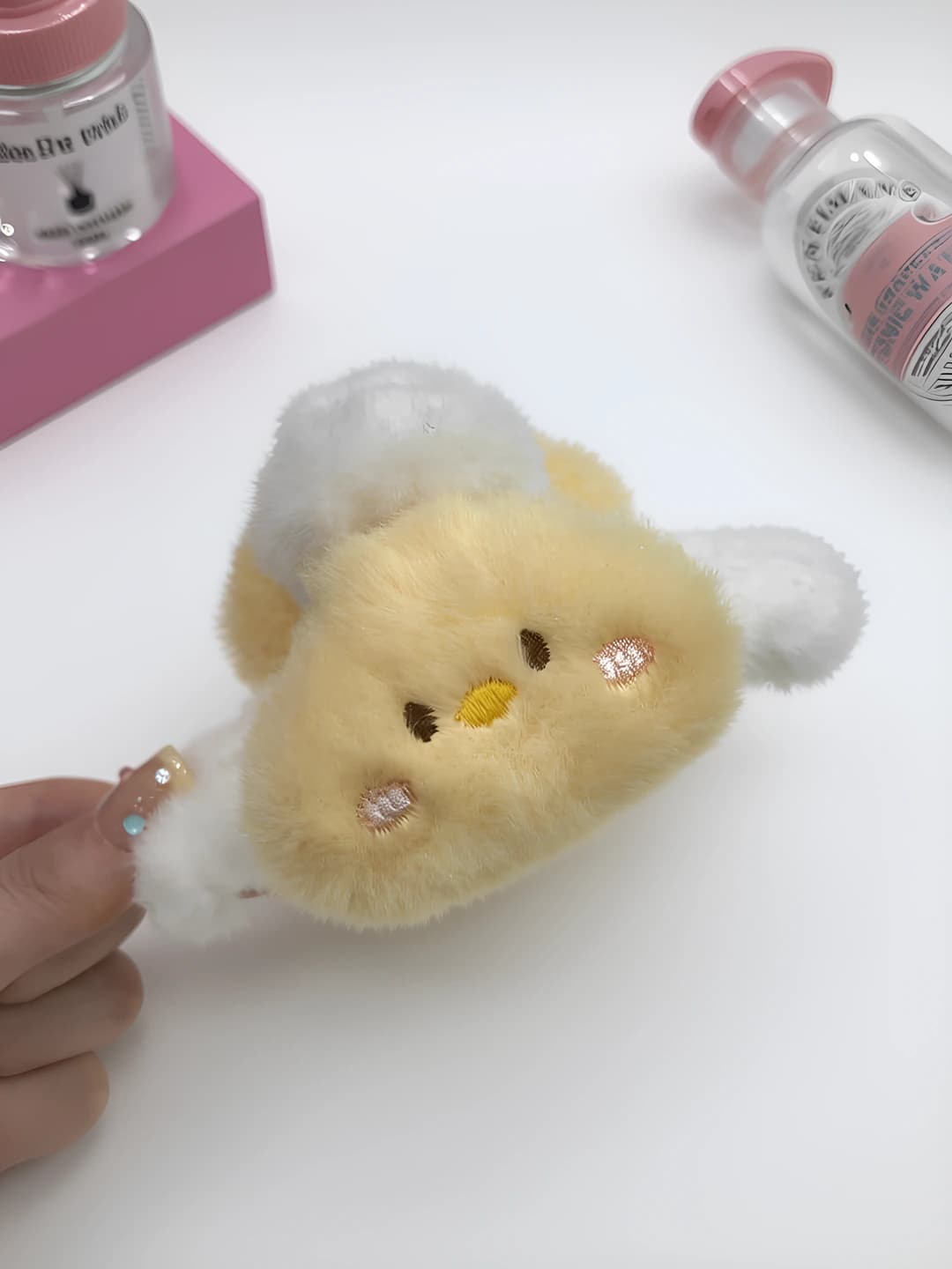 Ikki tomonlama plyushtan tovuq