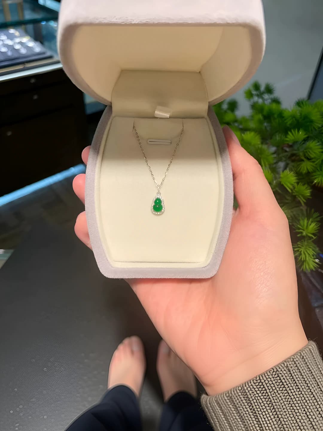 Women's 2026 gourd pendant necklace with zircon, casual retro style with design element