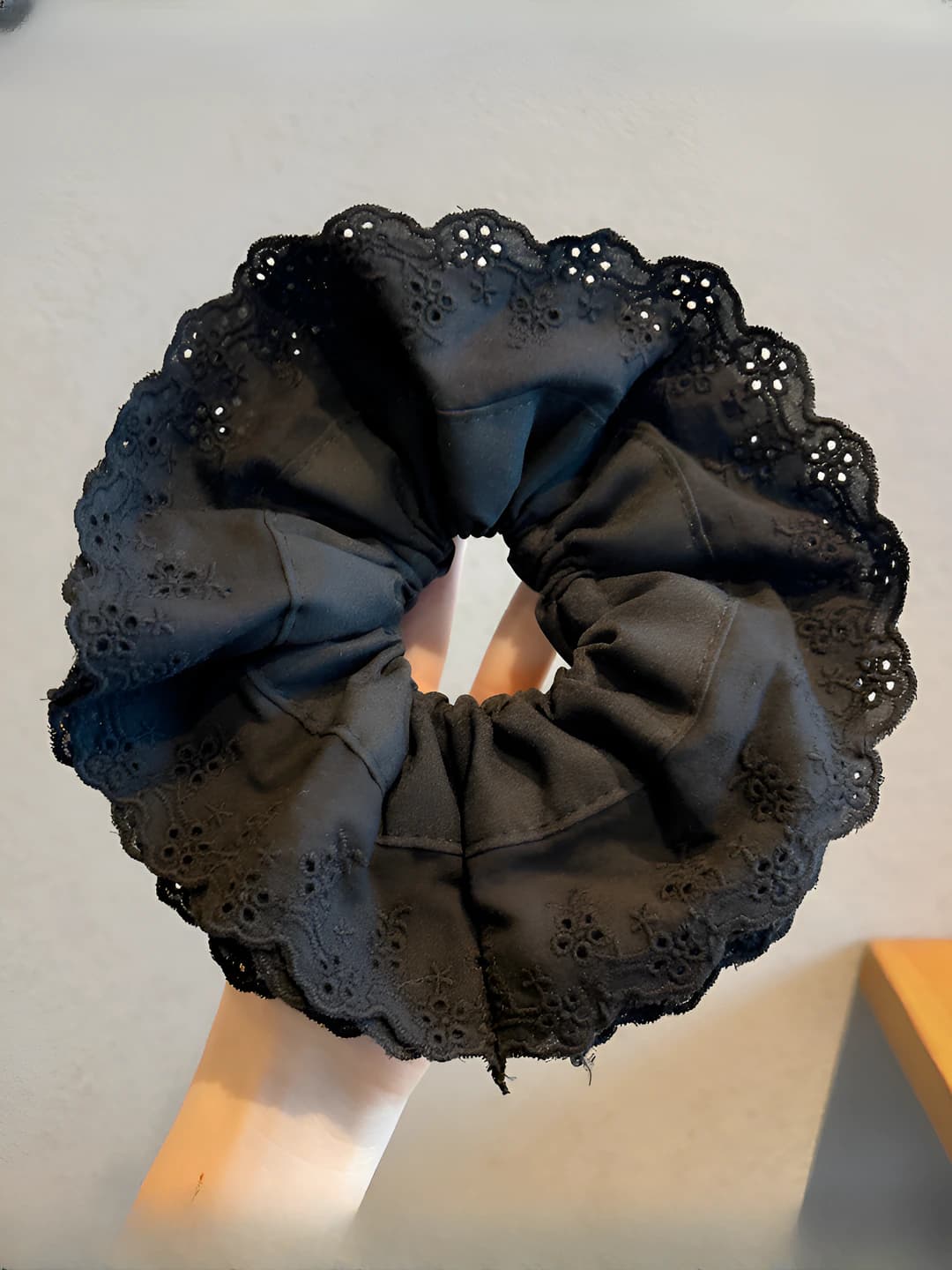 Black scrunchie, 4 layers ~16 cm