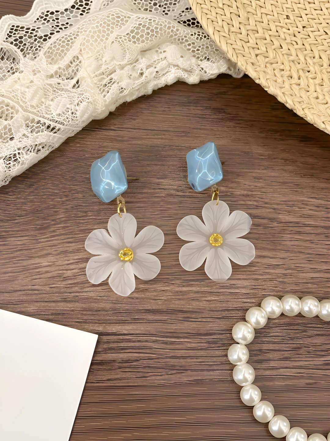 Blue square white flower earrings