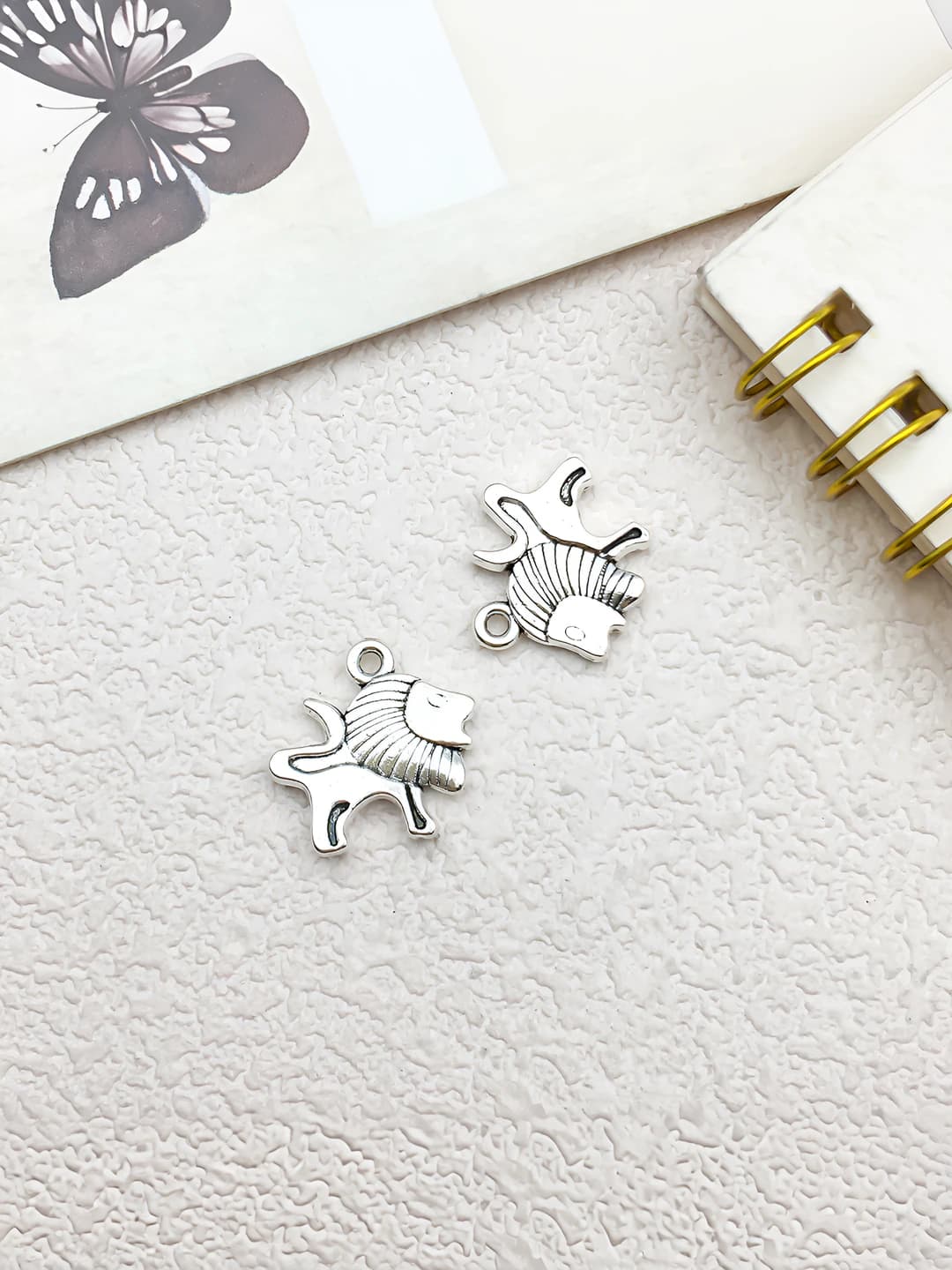 Лев 16x16.5mm