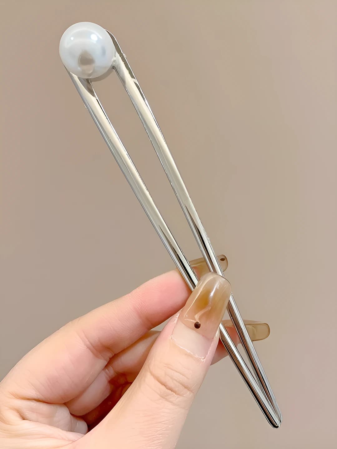 Silver pearl hairpin