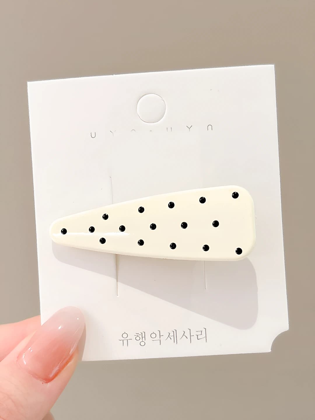 1 pc; 2# beige black polka dot clip ~5.7 cm
