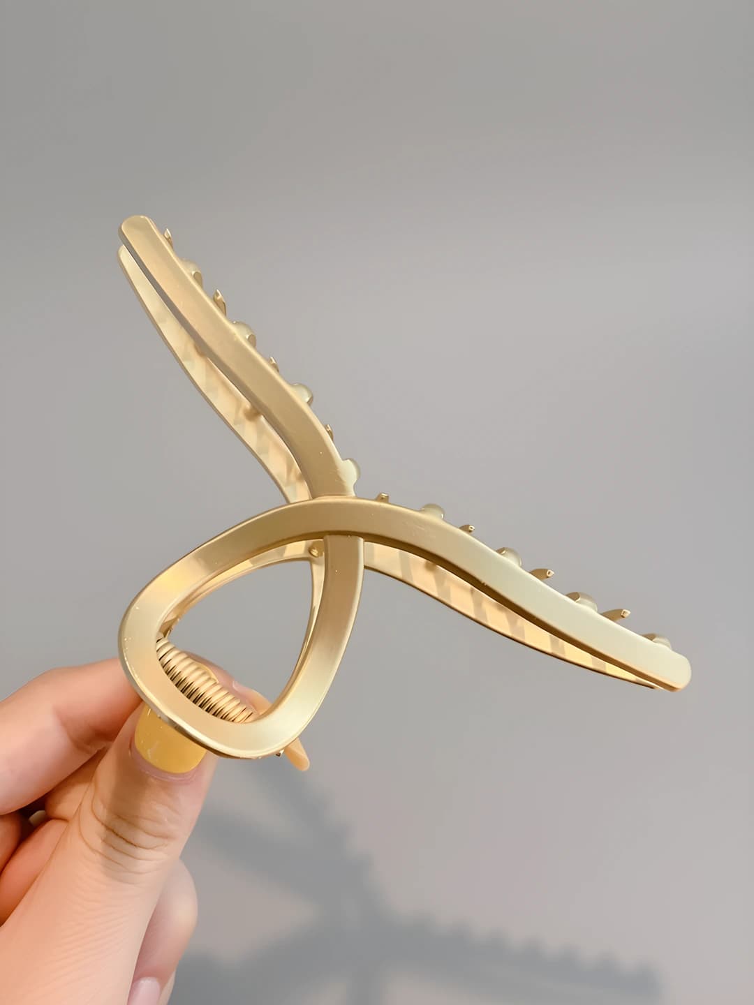 Large metal clip