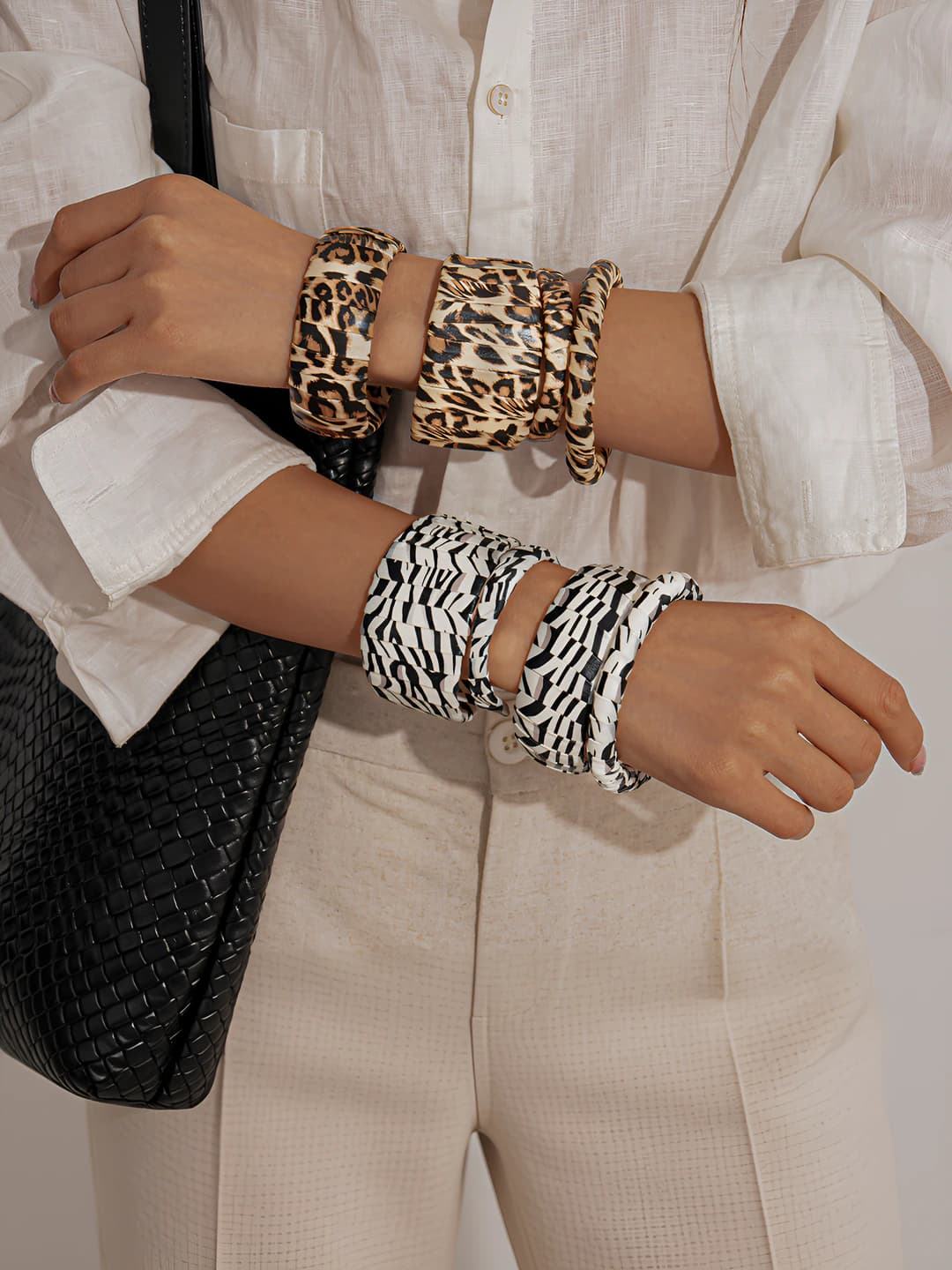 Women's autumn-winter retro open bracelet in faux leather with leopard and zebra print