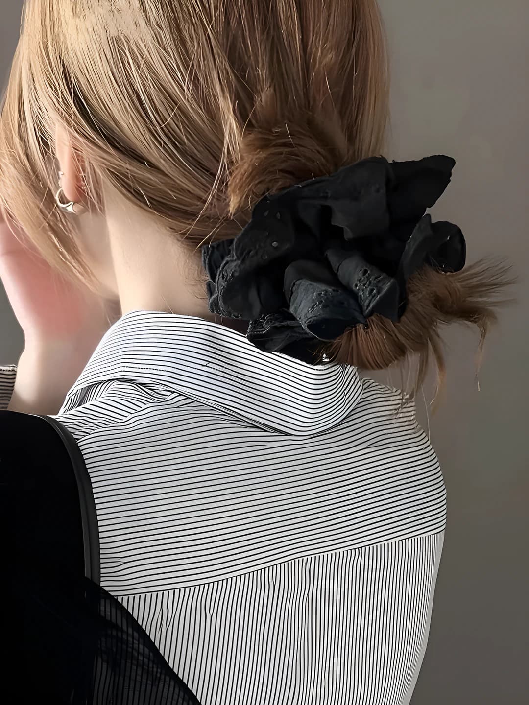 Black scrunchie, 4 layers ~16 cm