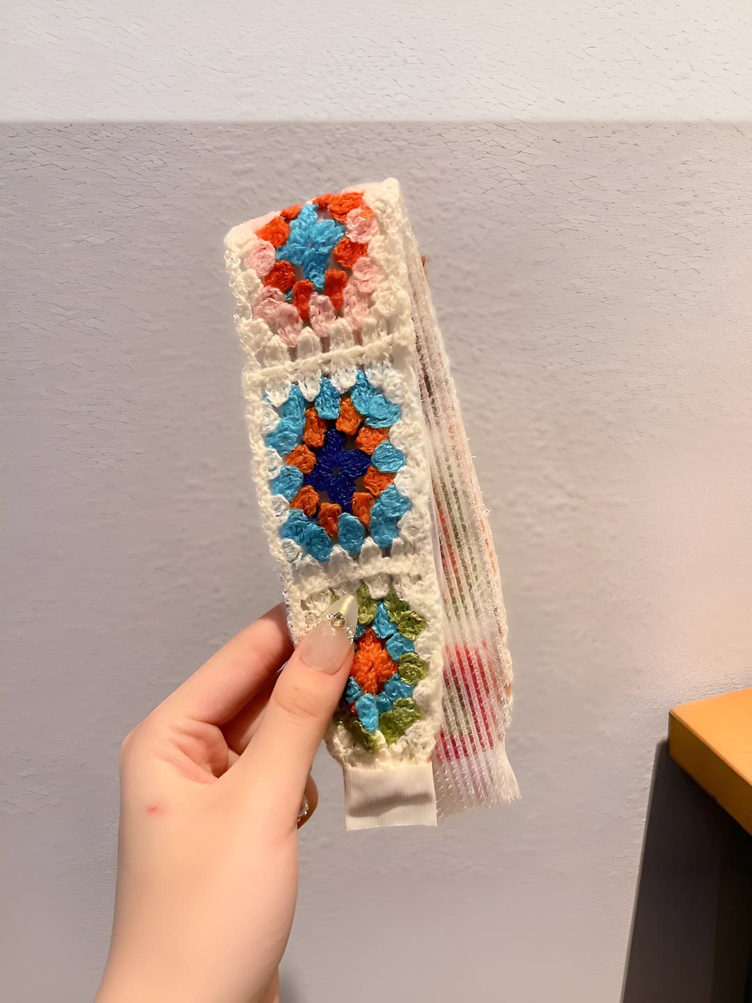 Multicolour small squares