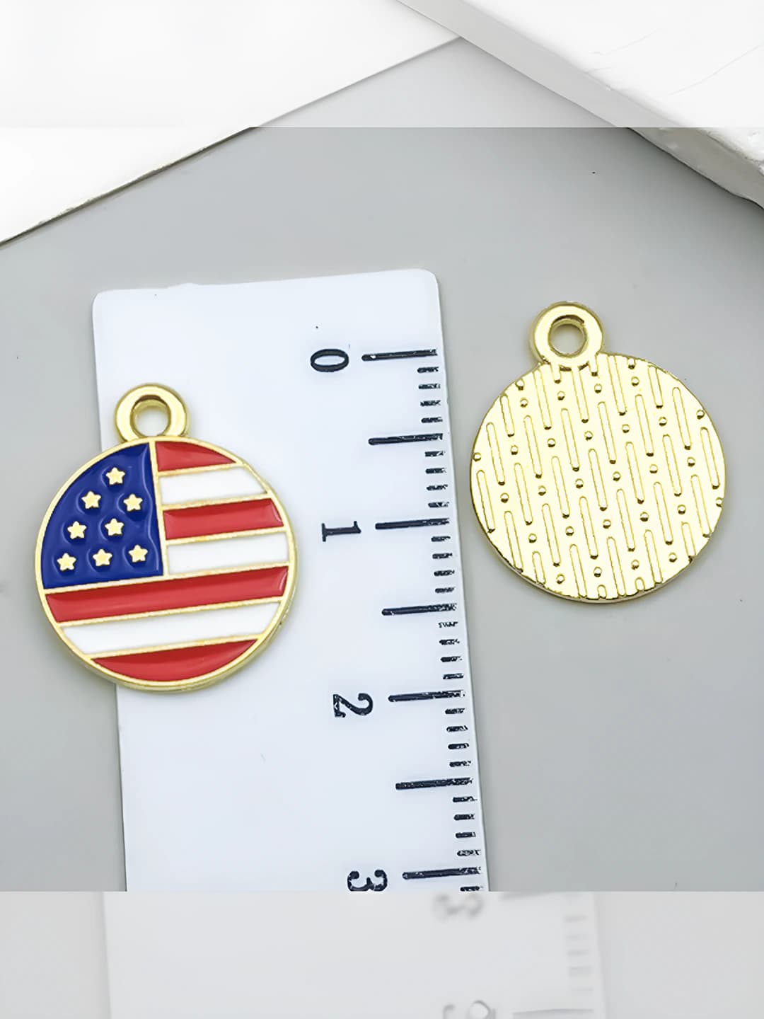 1 pc US flag 5-point star, 18x15mm, 0.9g