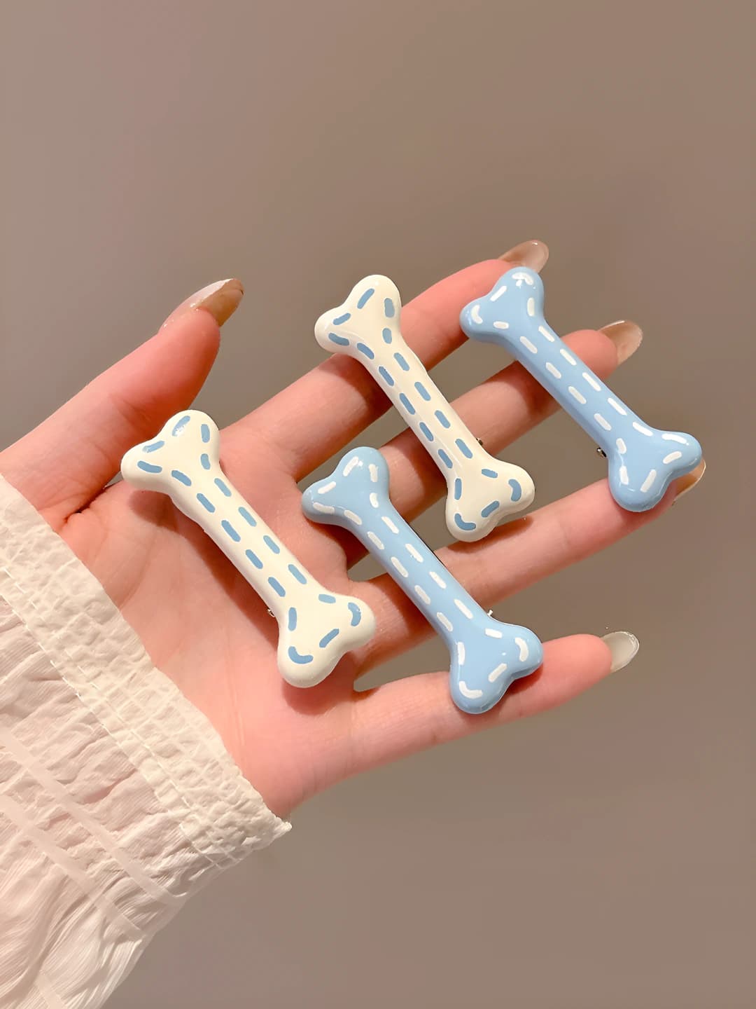 Dashed line, bone shape, 4 pcs