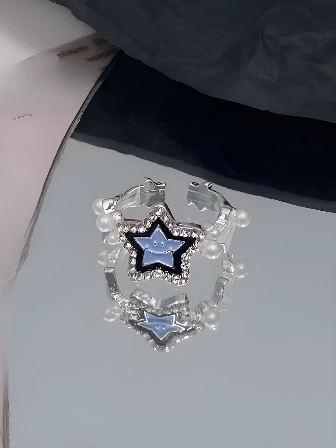 Lucky star ring