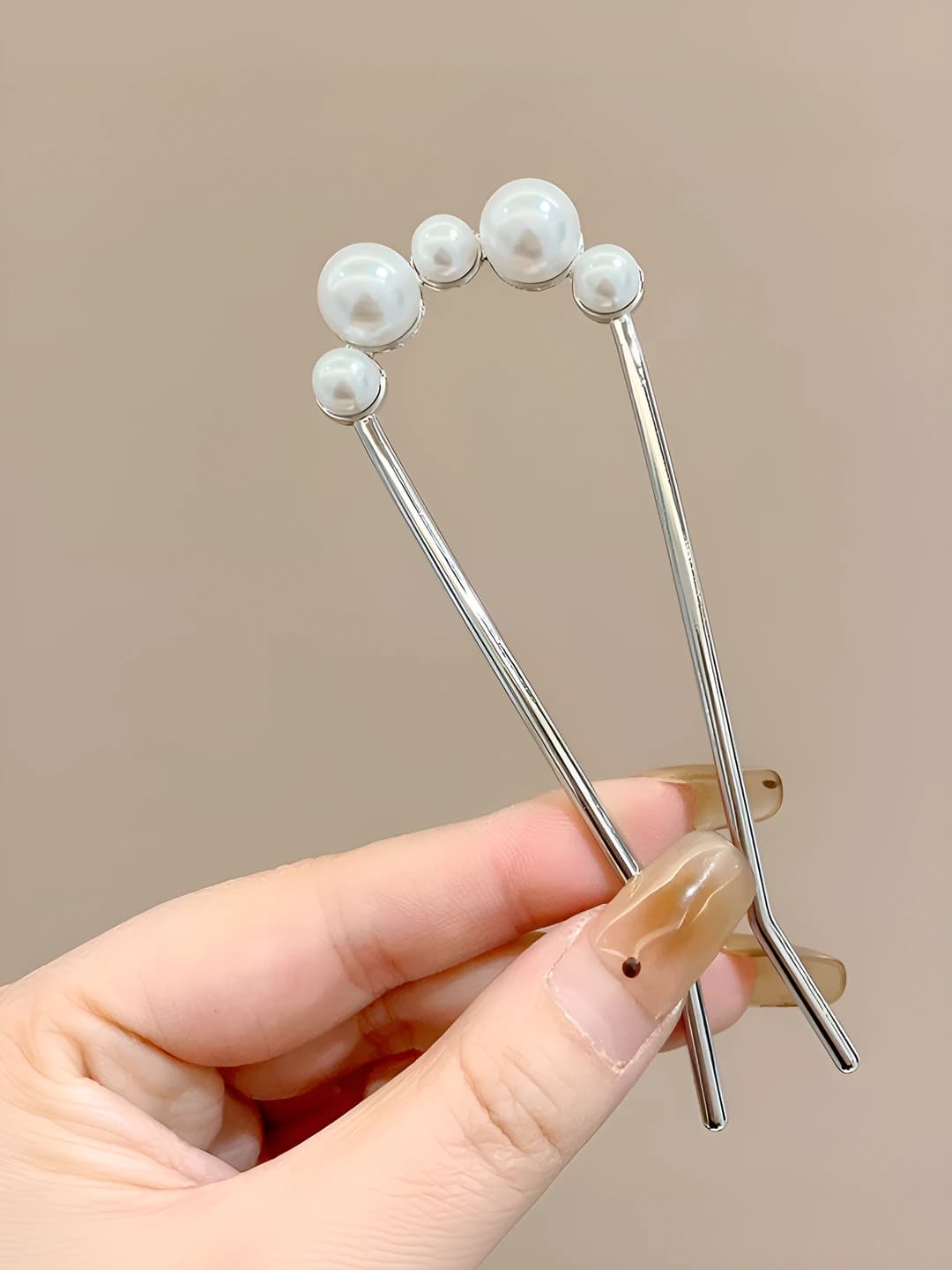 Silver pearl hairpin