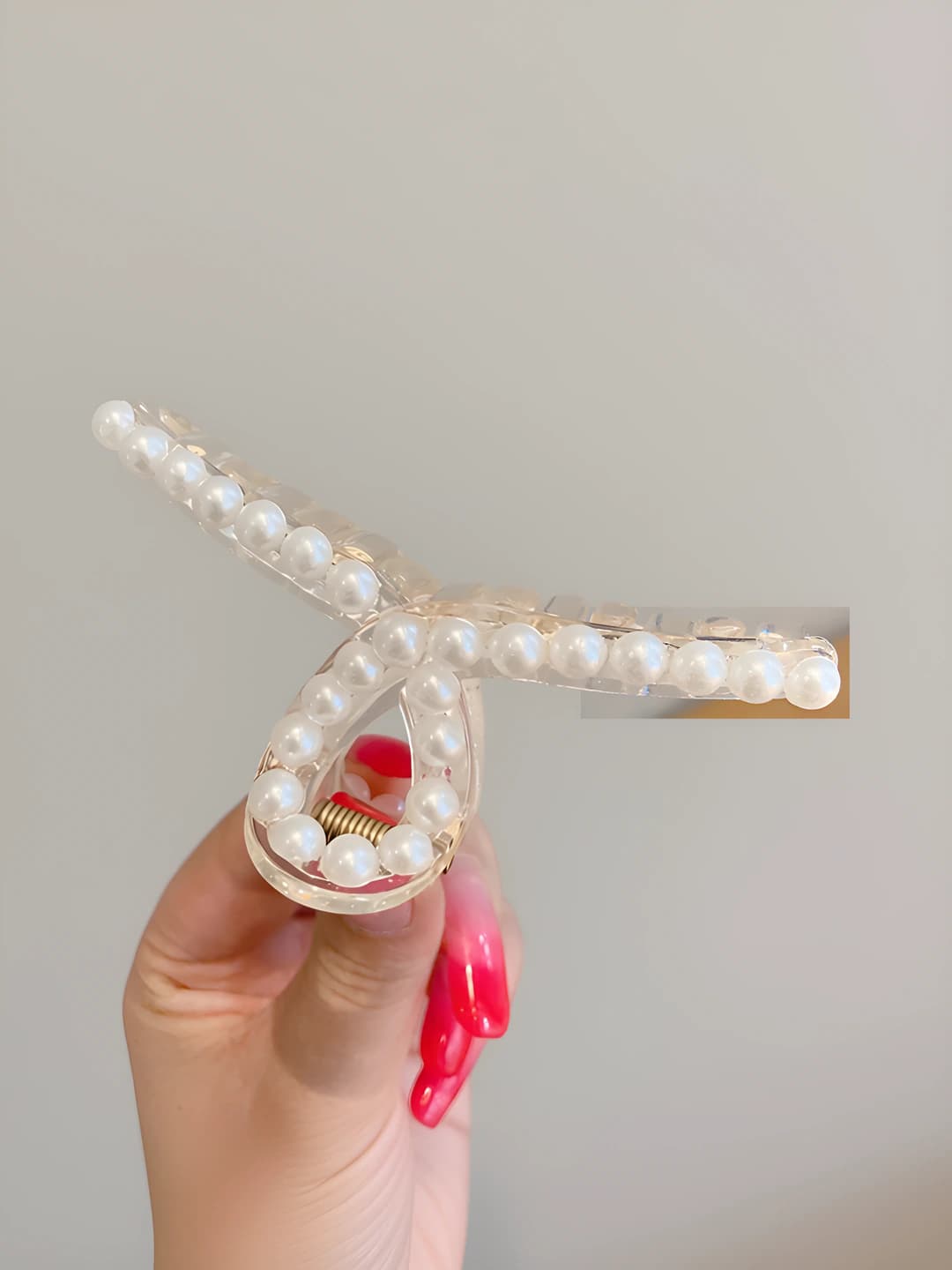 9# Clear pearl hair clip