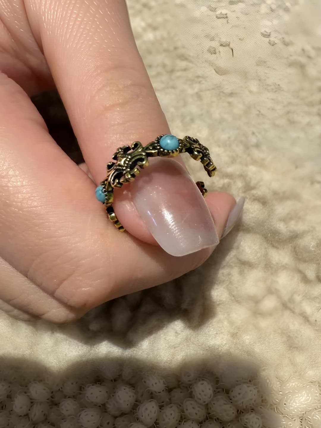 Vintage cutout ring J1209B