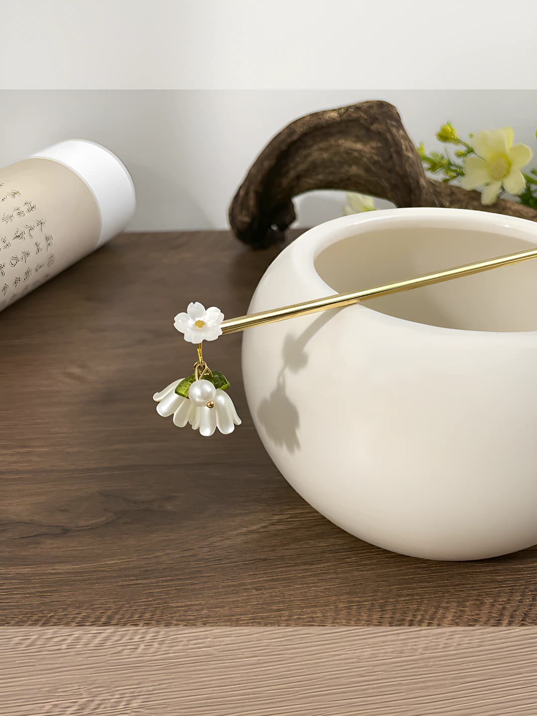 Gold hairpin
