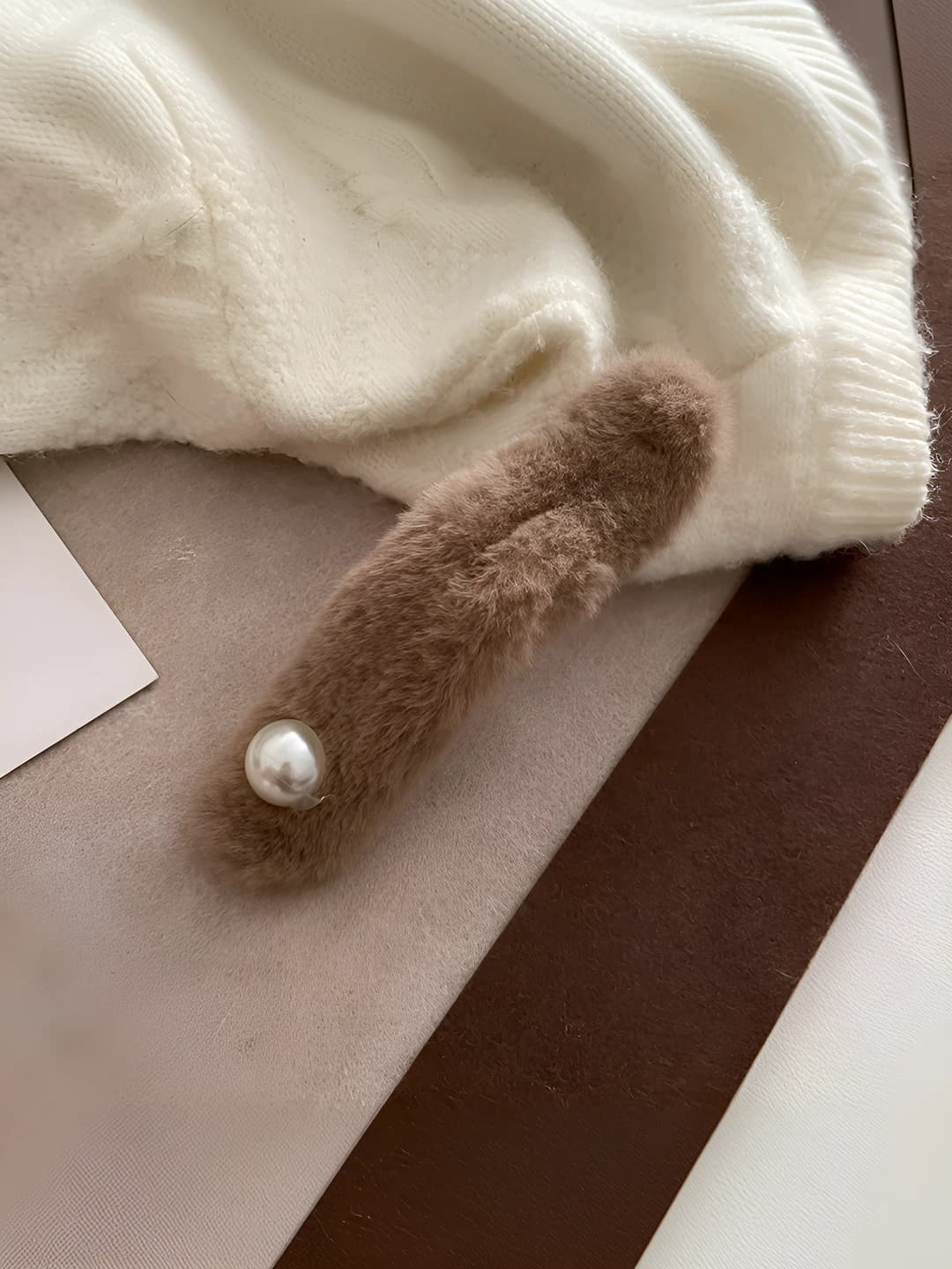 Pearl coffee duck clip 12 cm