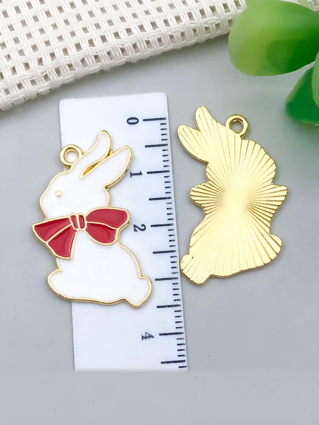 1 pc bow rabbit 32x21mm-2.7g