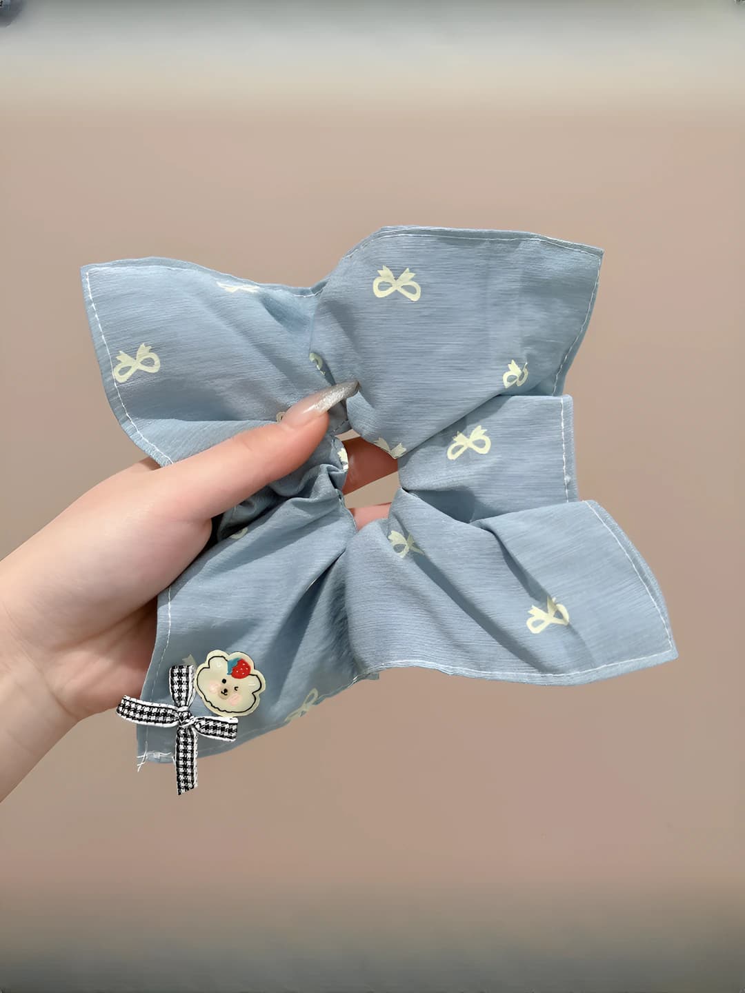 Blue bow ~12 cm