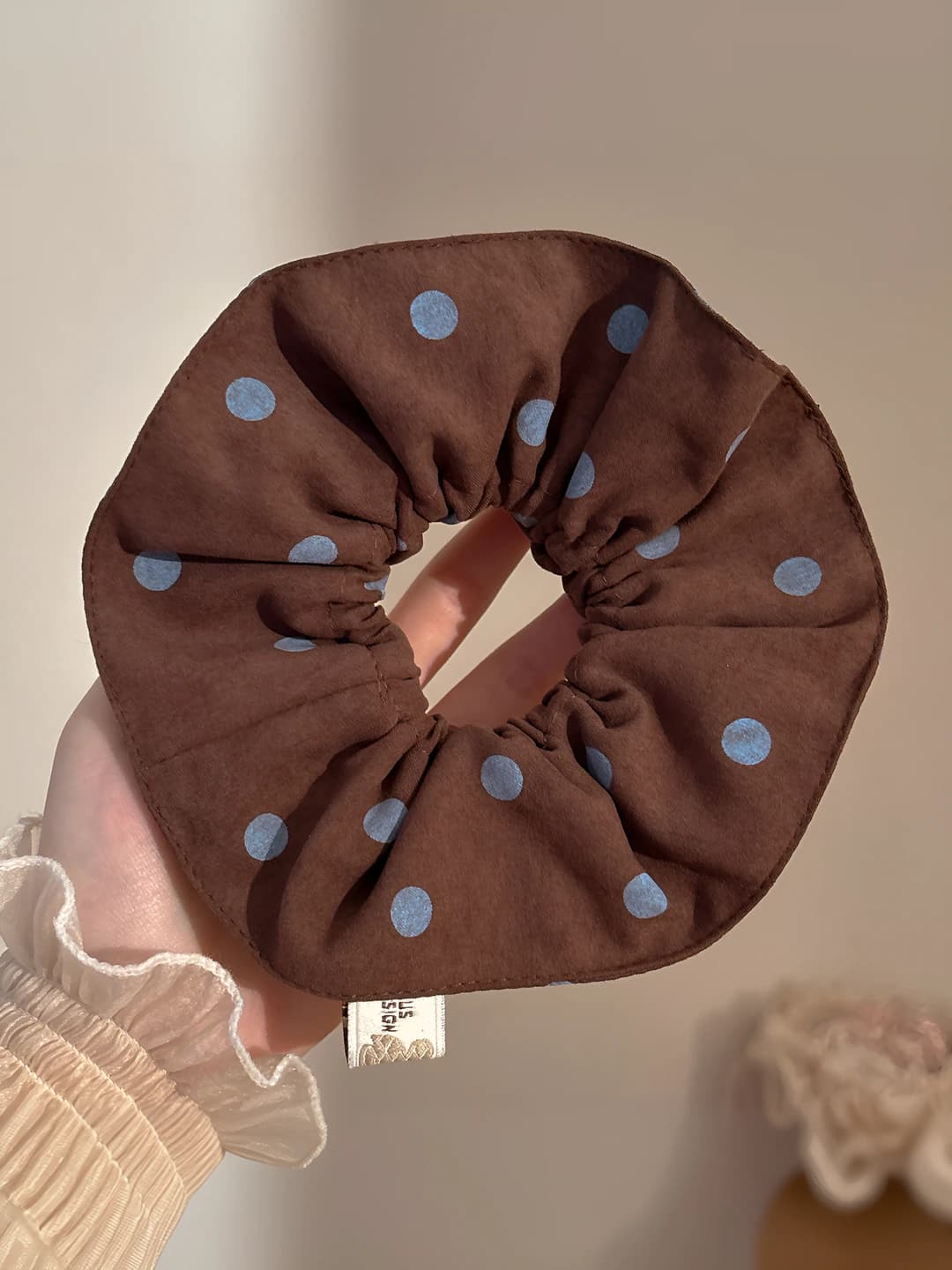 2# Brown with blue dots - 15 cm