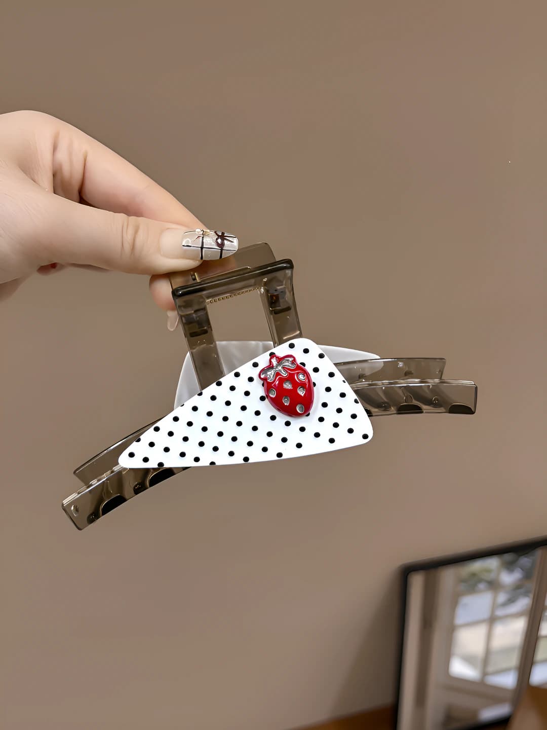 Polka dot triangle strawberry Coffee PC clip ~13 cm