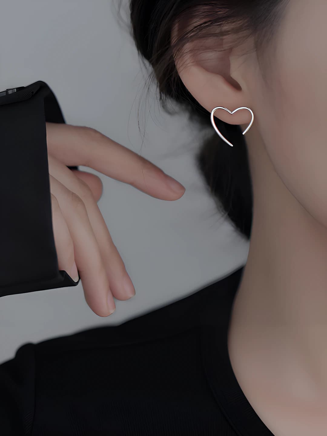 Women's heart-shaped copper earrings, new design 2026
