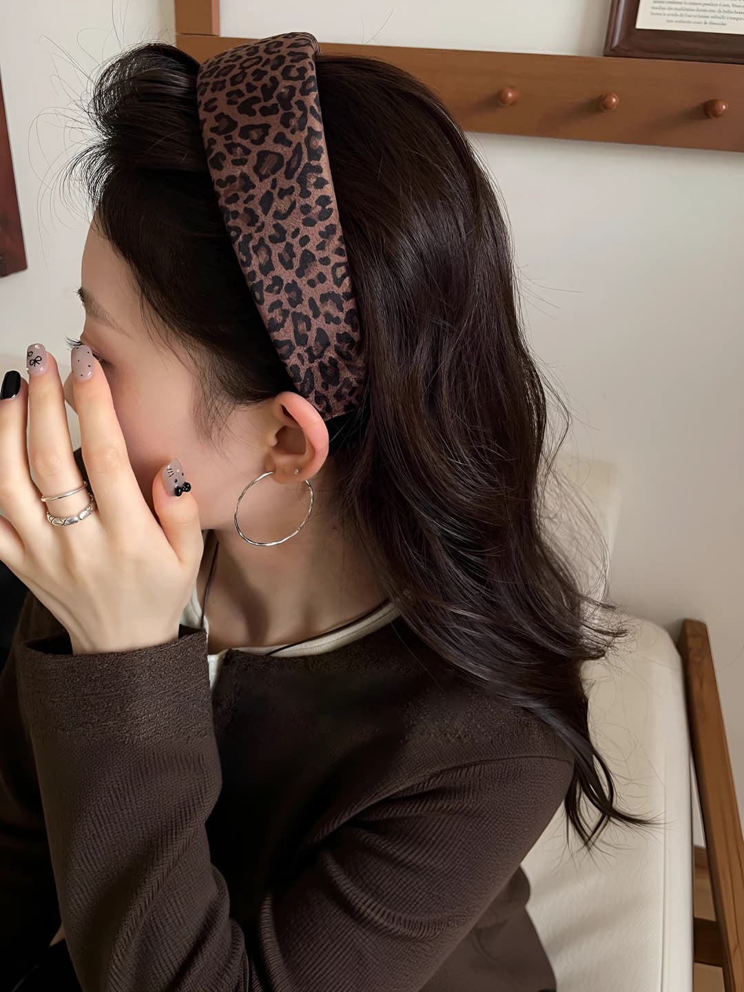 F1972 dark leopard