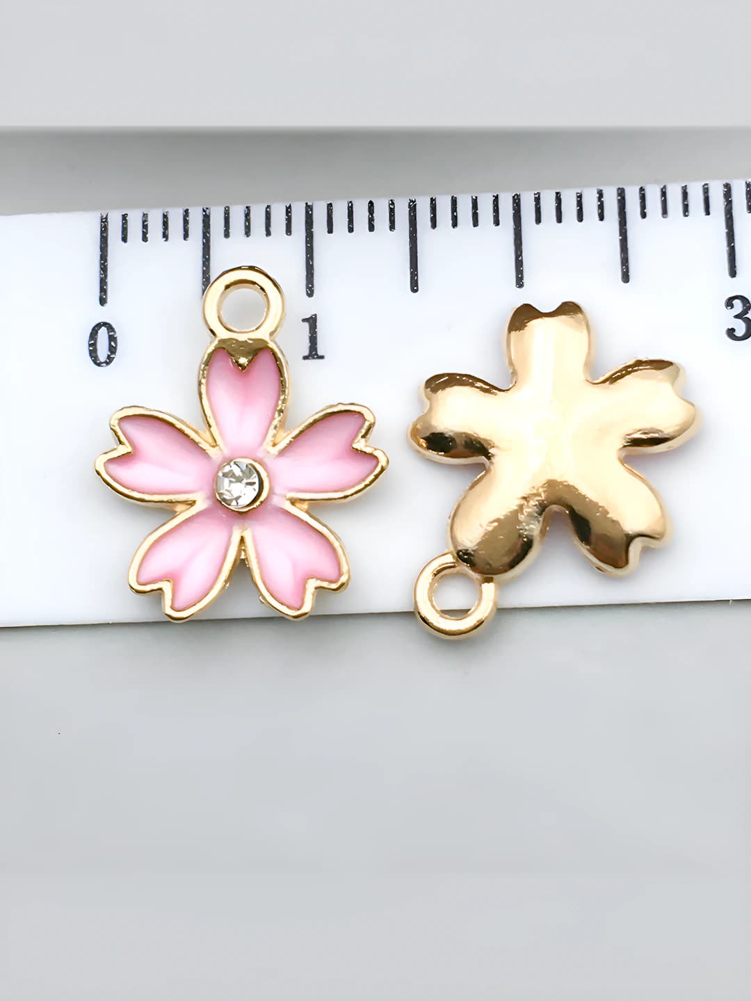 1 ta pushti olmosli sakura 13.6x16.5mm-0.8g
