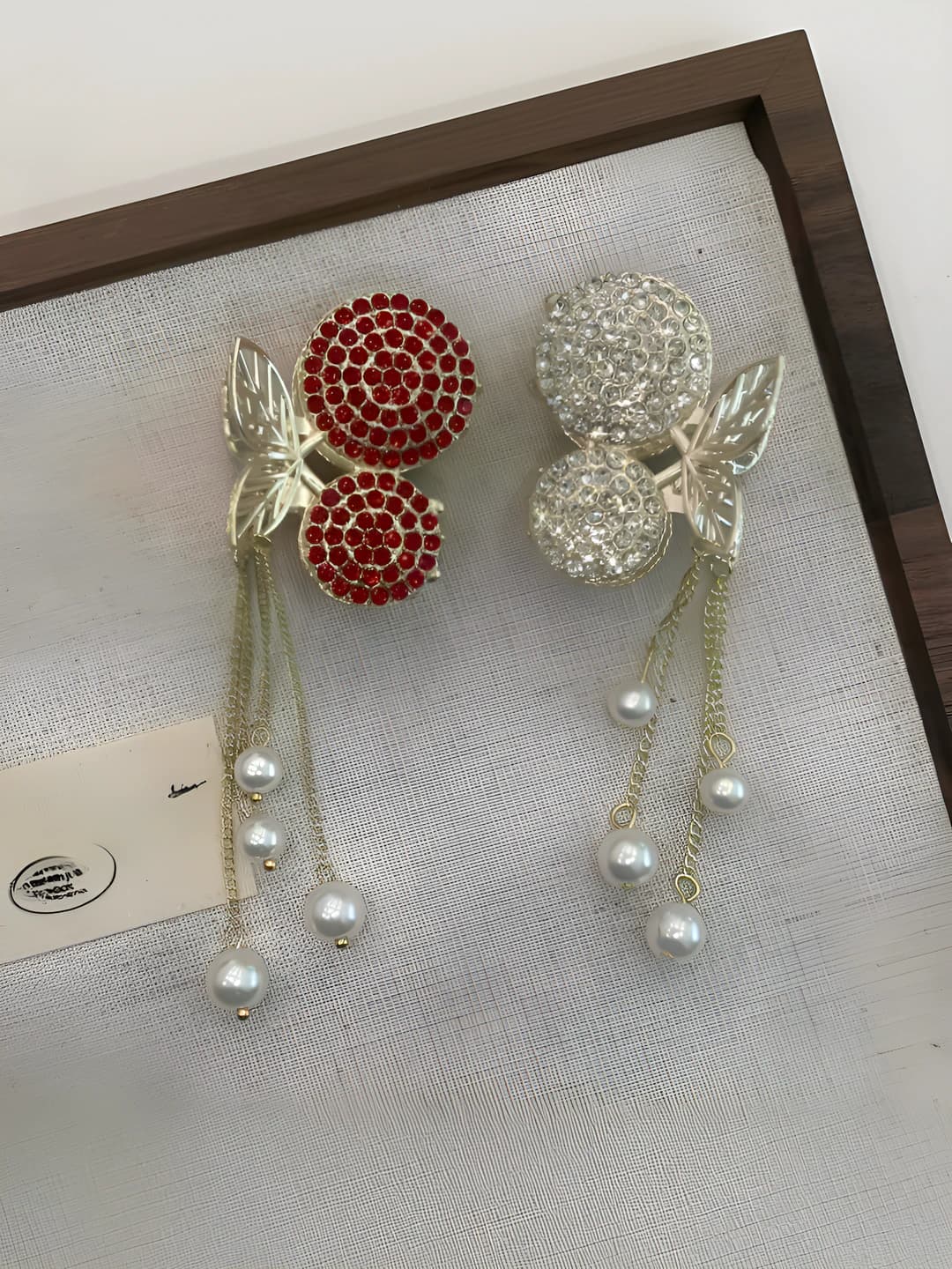 Women's hair clips and combs: metal, full diamond, tassel and cherry design, light luxury style hair clip