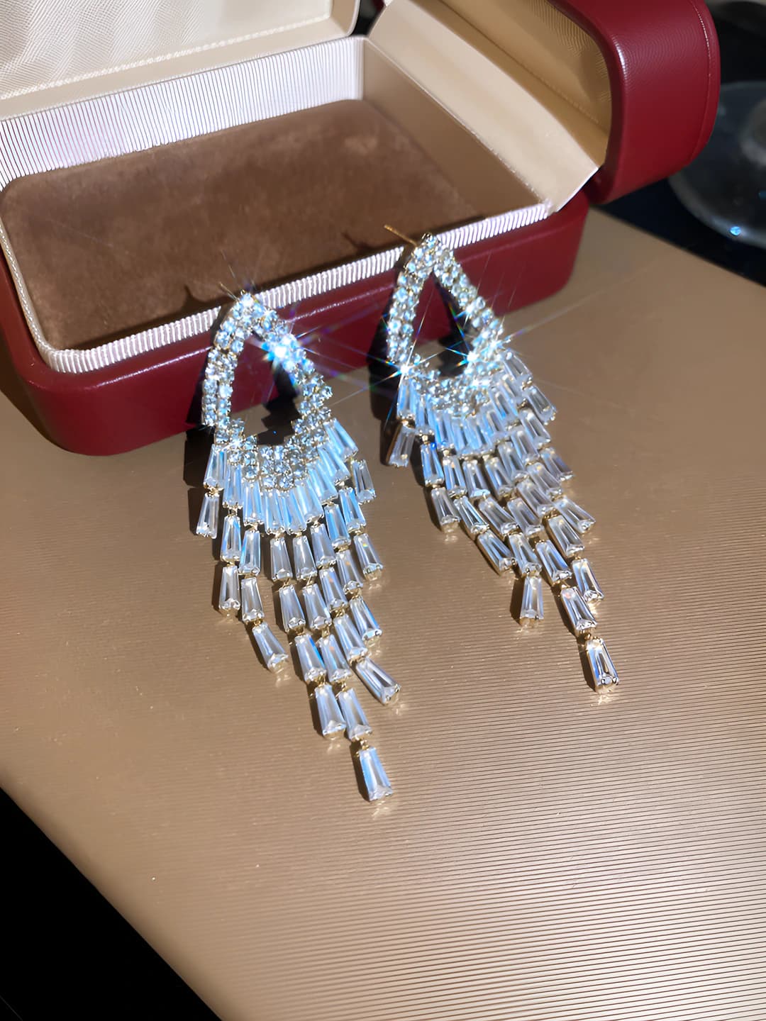 2# Silver post - Gold - White