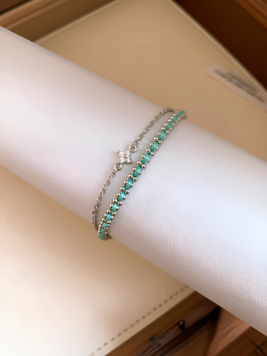 Silver - Green