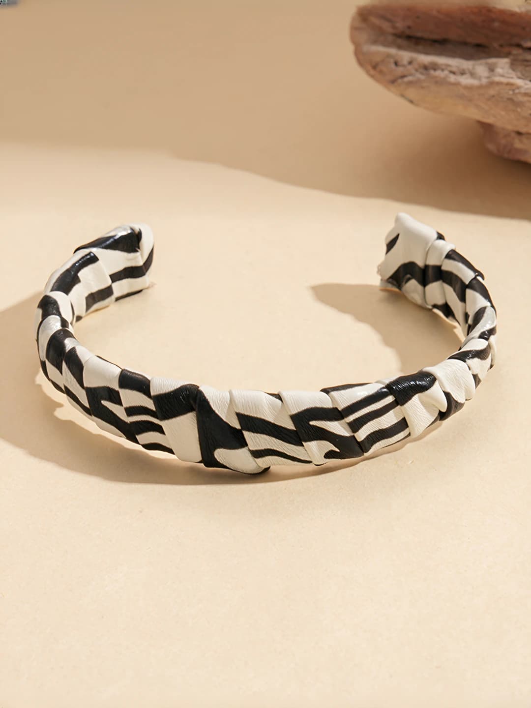 Open bangle-zebra (thin)