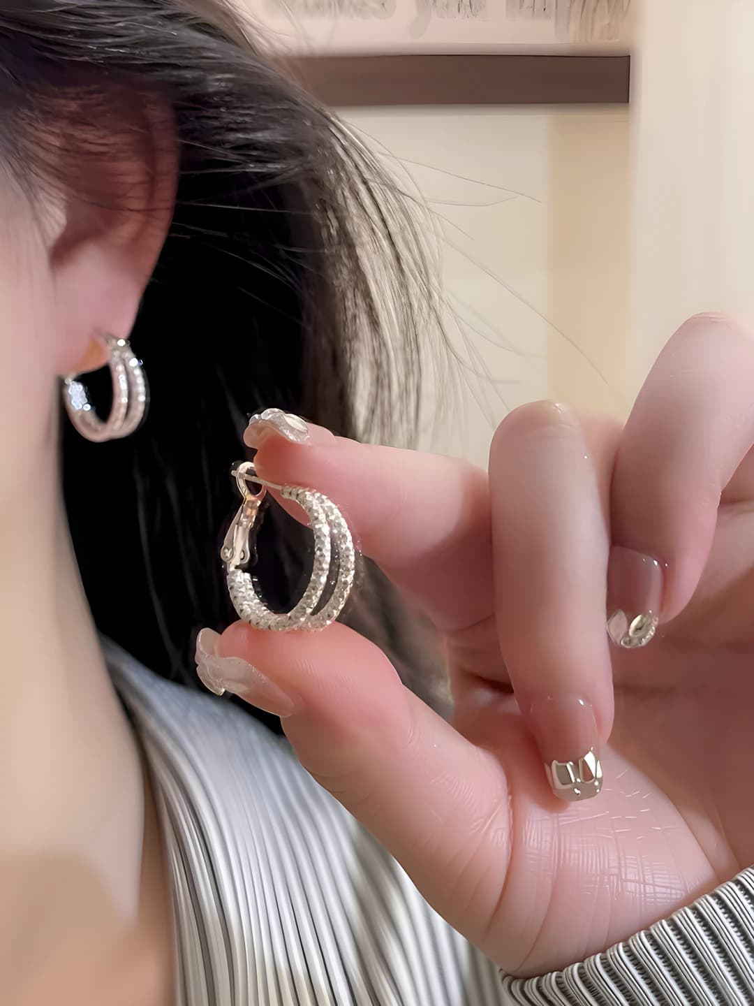 Women's double hoop earrings, 925 silver post, geometric design element, silver color