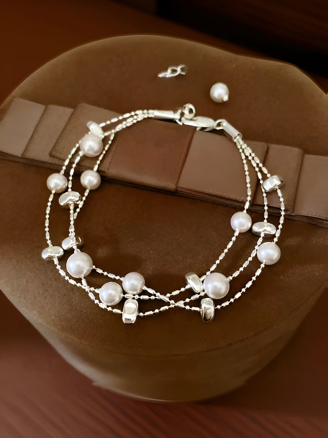 Ayollar uchun retro uslubdagi Swarovski marvaridli ko'p qatlamli bilaguzuk