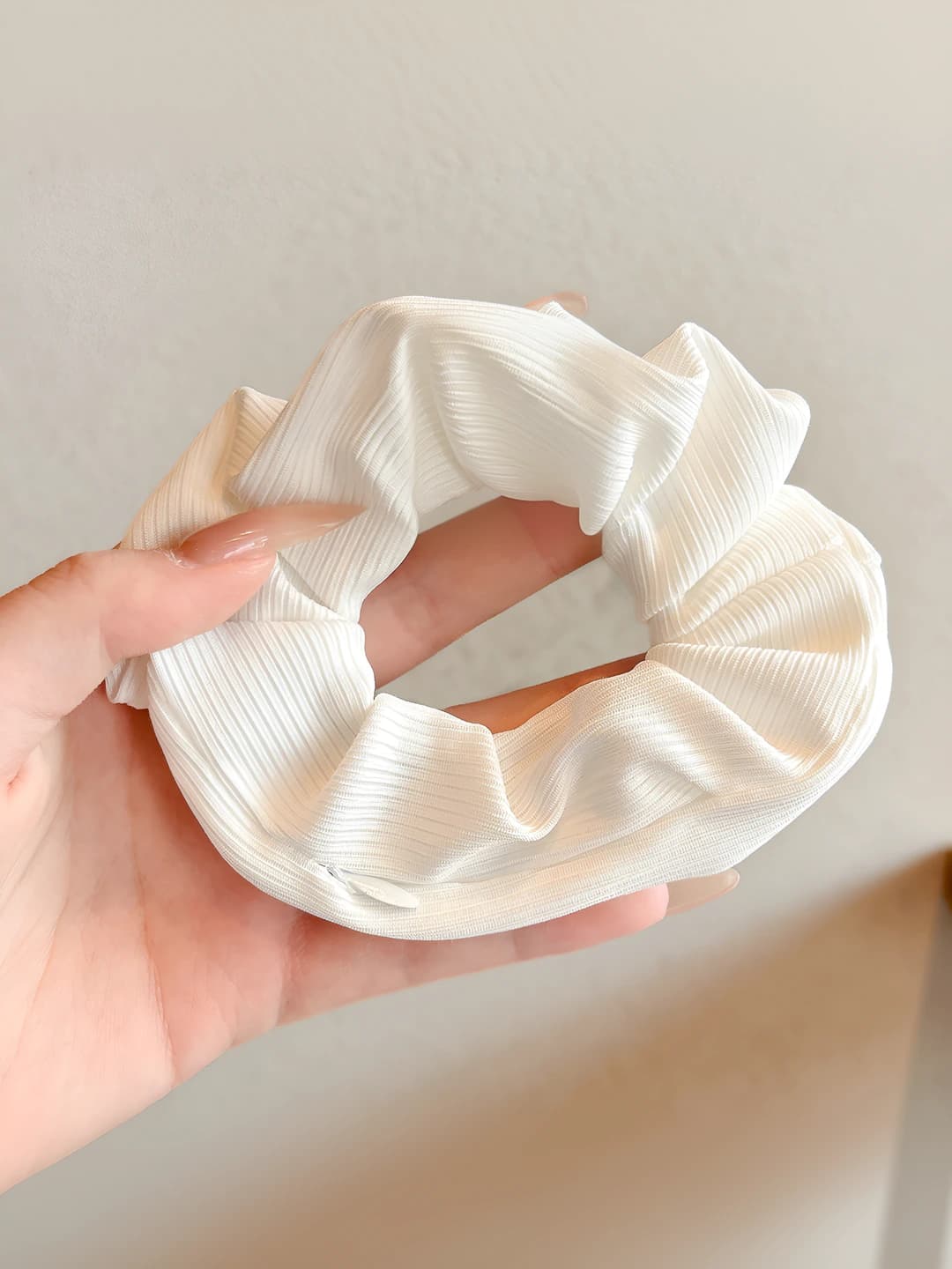 4# Zip scrunchie white, 11 cm