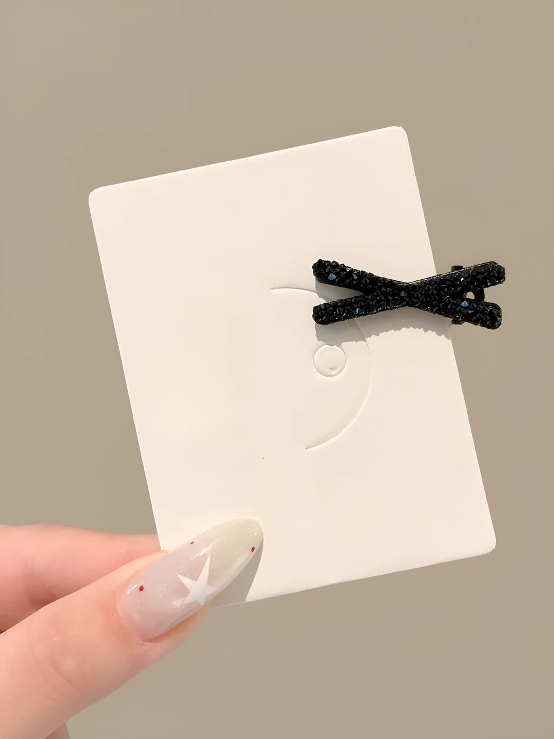 Black clip, alloy + rhinestones