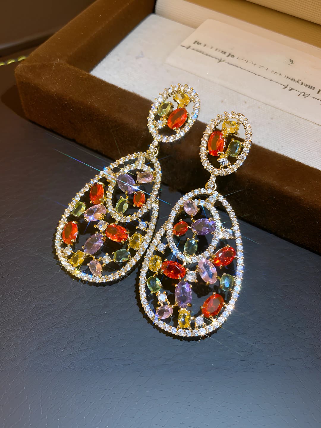 Silver post, Gold, Multicolour