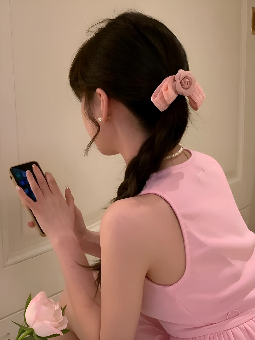 Women's hair clips and combs: acrylic clip in camellia flower and bow shape, Korean style, star and meteor design element