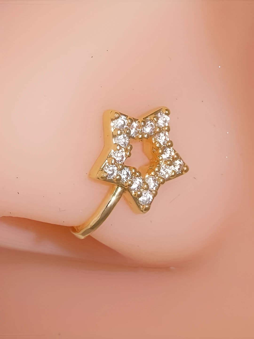 Ayollar uchun 14k zirkonli besh burchakli yulduz shaklidagi mis burun klipi