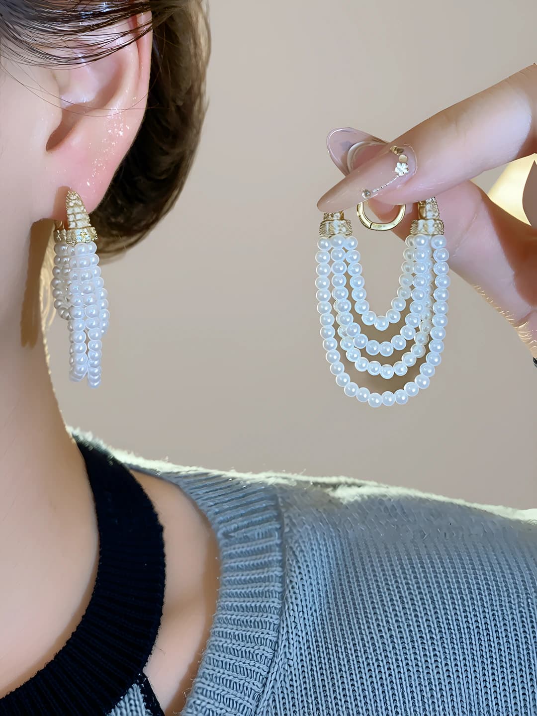 51# Earring - Gold - White (Multi-layer)