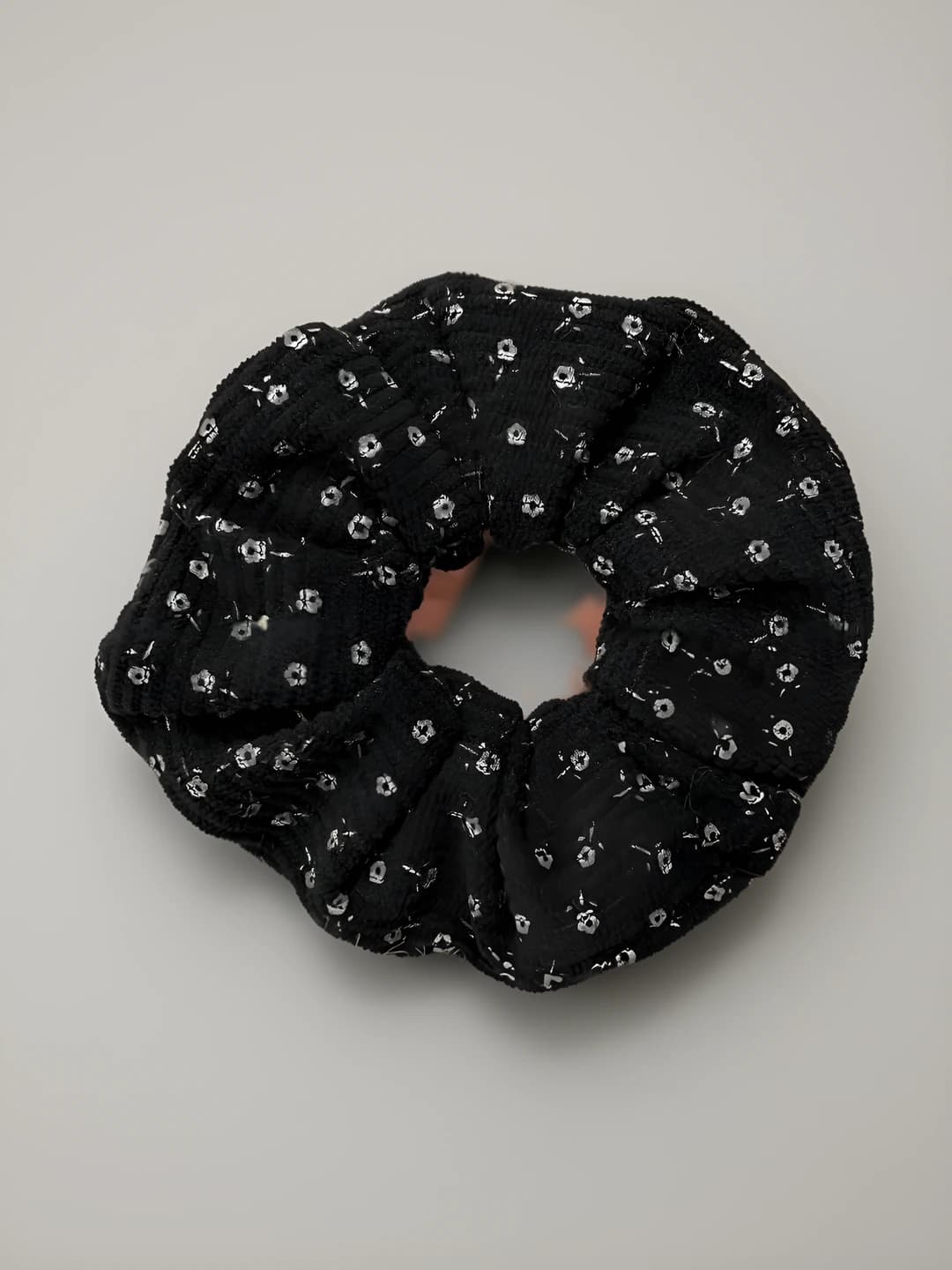 Black floral - 12 cm