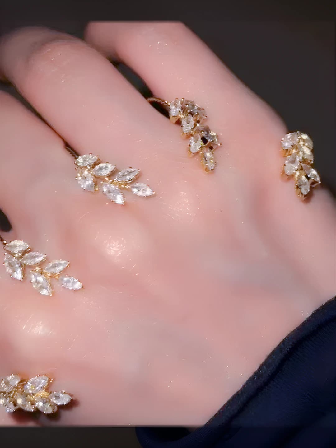 Classic style leaf five-finger ring