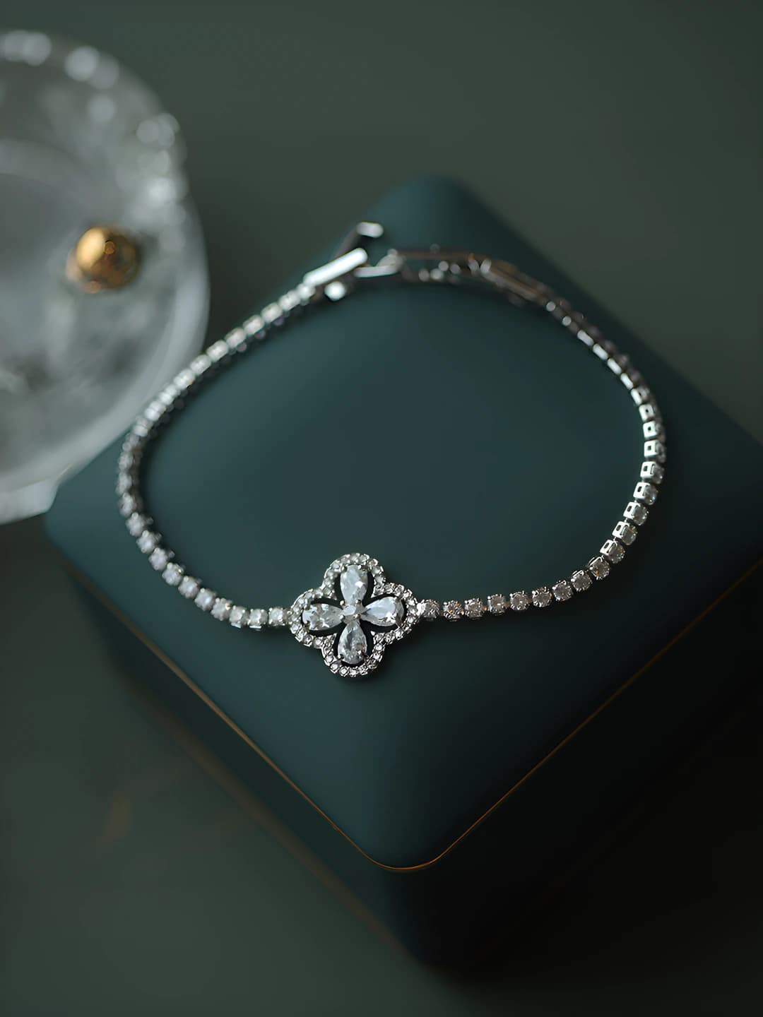 81# Bracelet - Kumush - Gullar (Haqiqiy oltin)