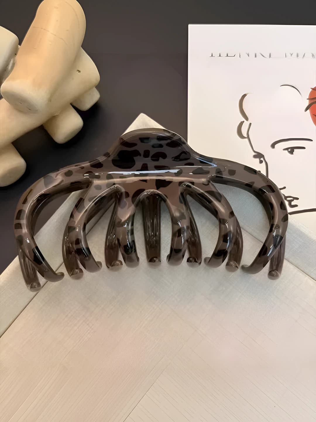 1# Dark leopard, ~11 cm