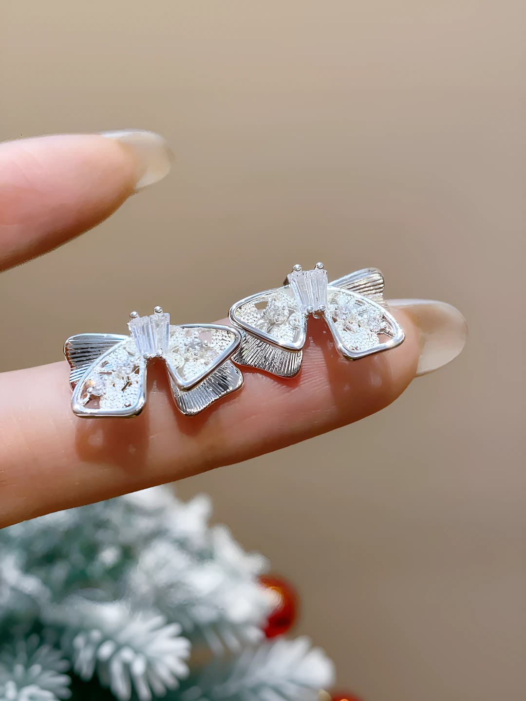 14 Silver pin - Silver
