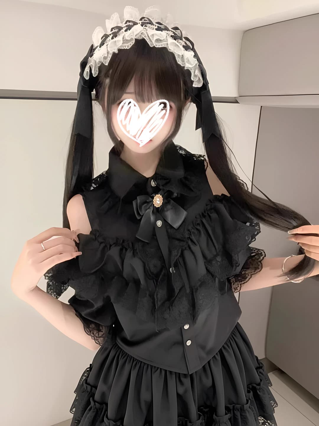 Black & white hair band