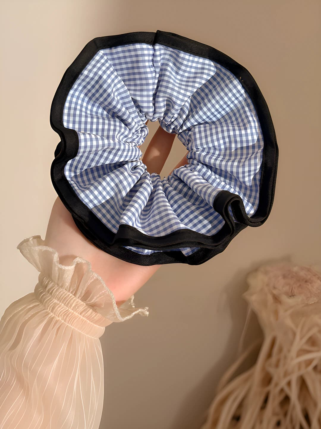 1# Black edge blue plaid - 17 cm