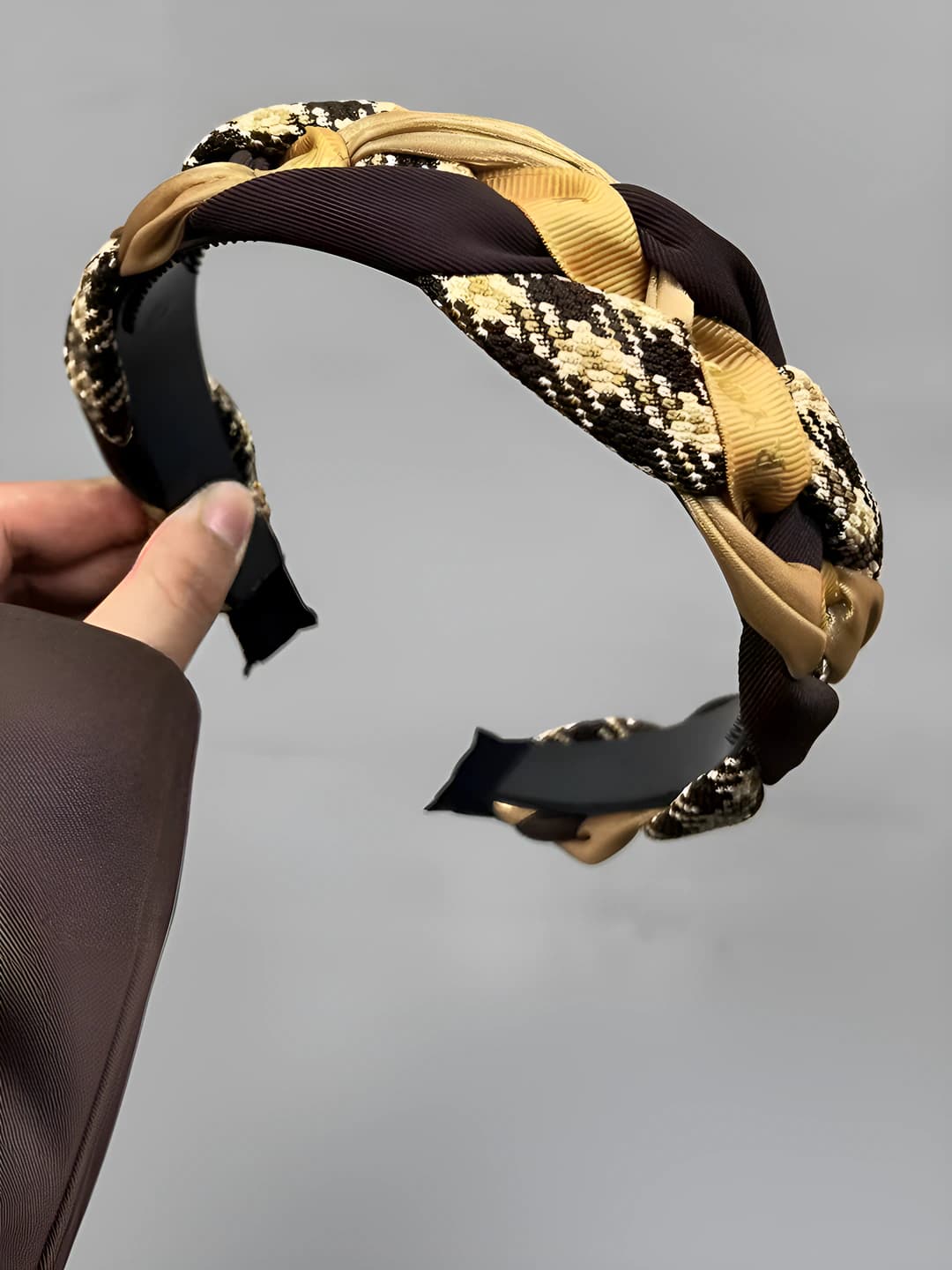 Twist headband - coffee