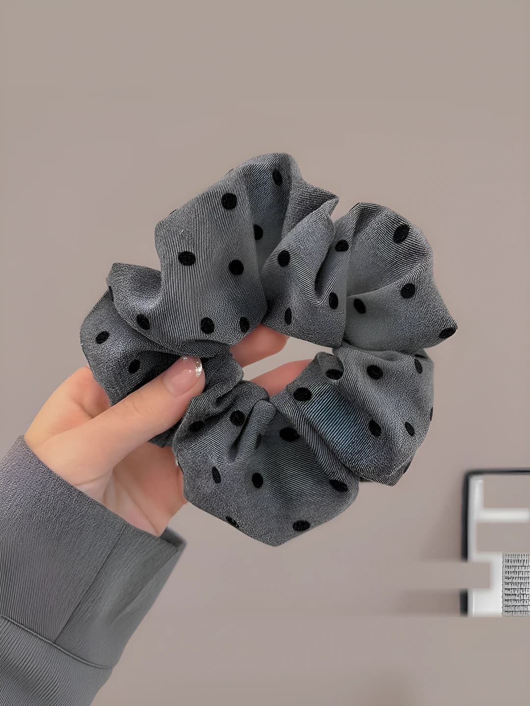 Grey polka dot